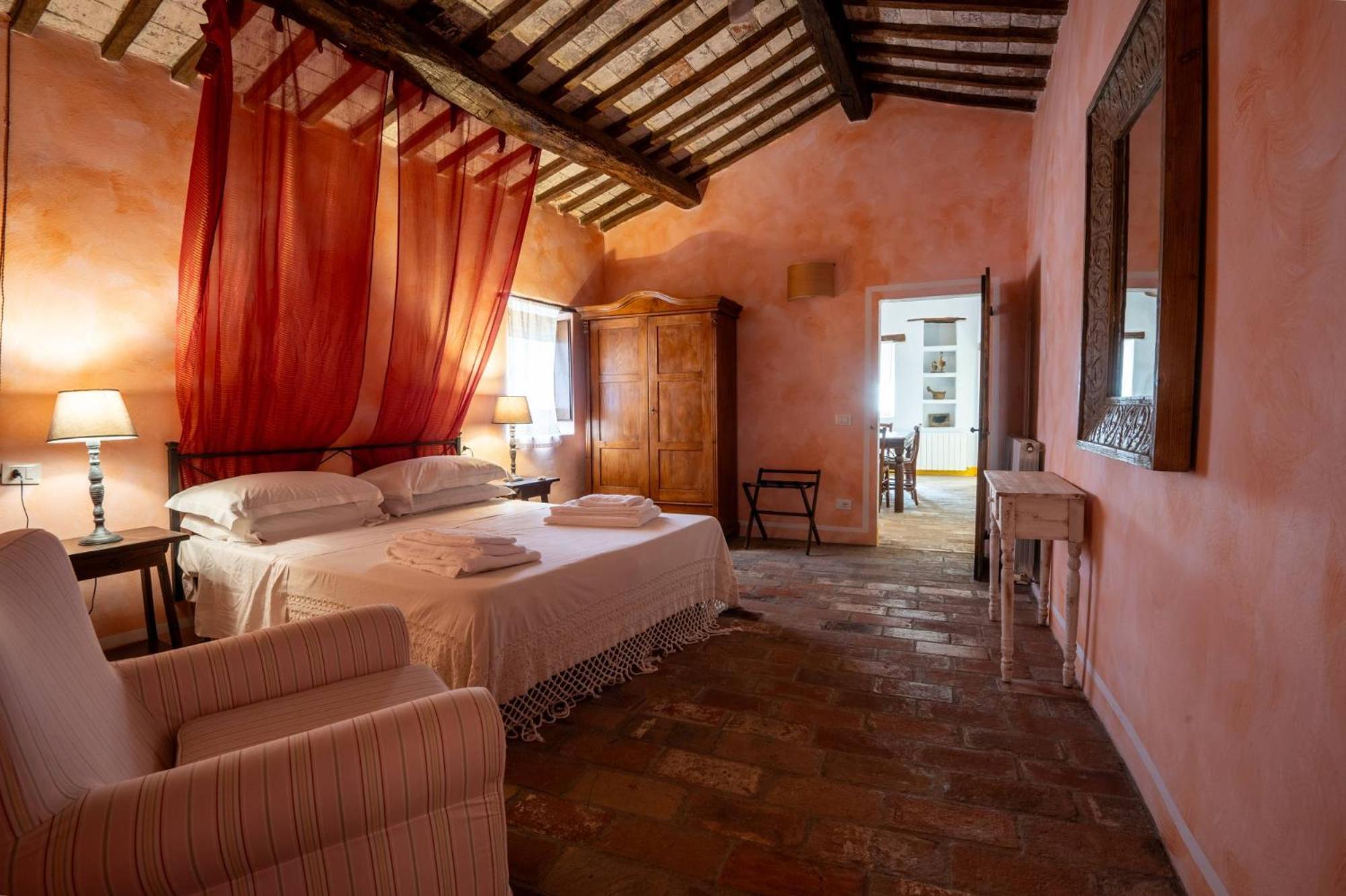 مبيت وإفطار Antognola Castello Valenzino المظهر الخارجي الصورة