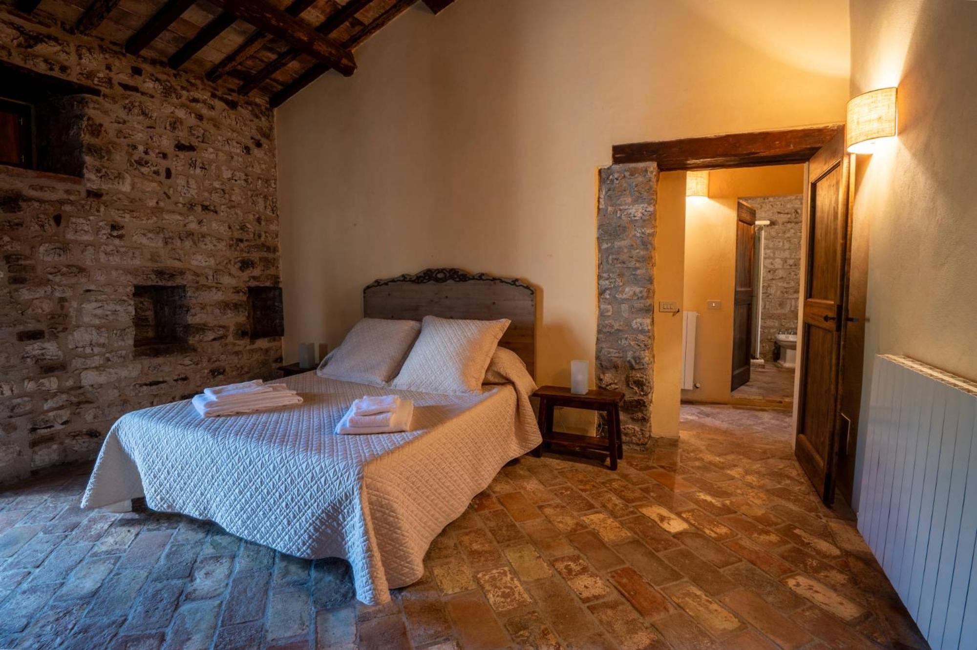 مبيت وإفطار Antognola Castello Valenzino المظهر الخارجي الصورة
