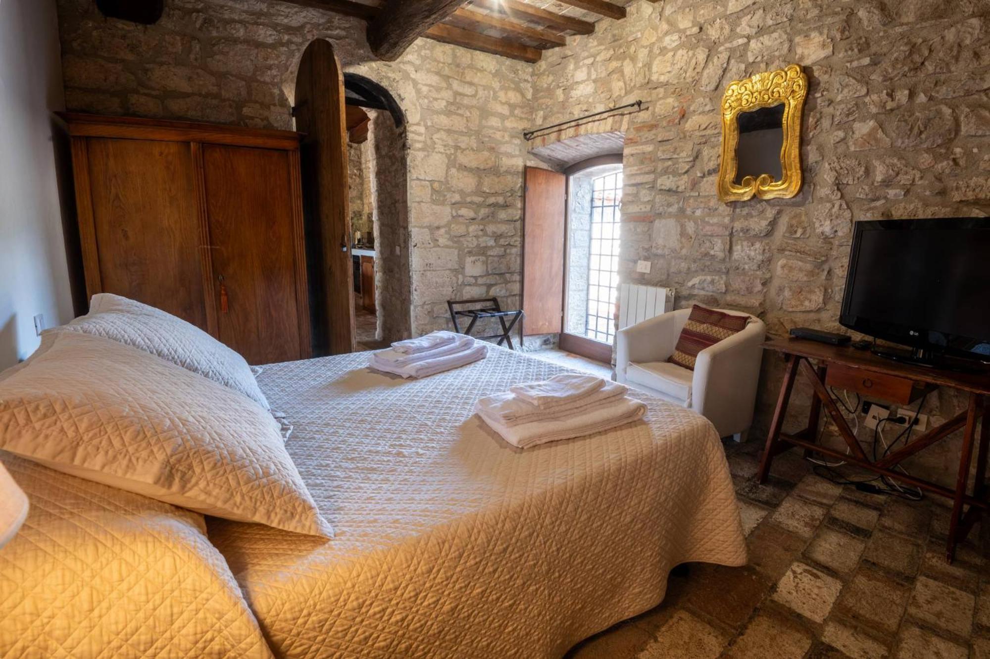 مبيت وإفطار Antognola Castello Valenzino المظهر الخارجي الصورة