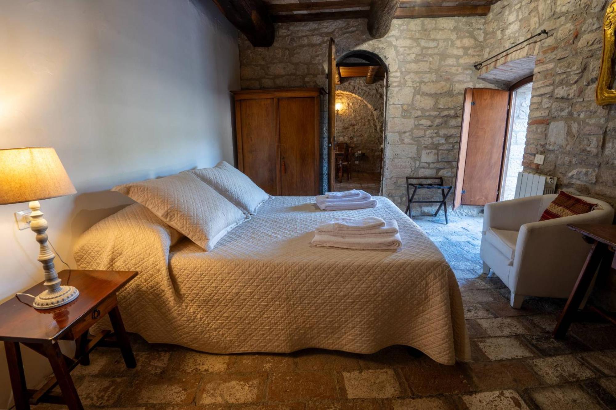 مبيت وإفطار Antognola Castello Valenzino المظهر الخارجي الصورة