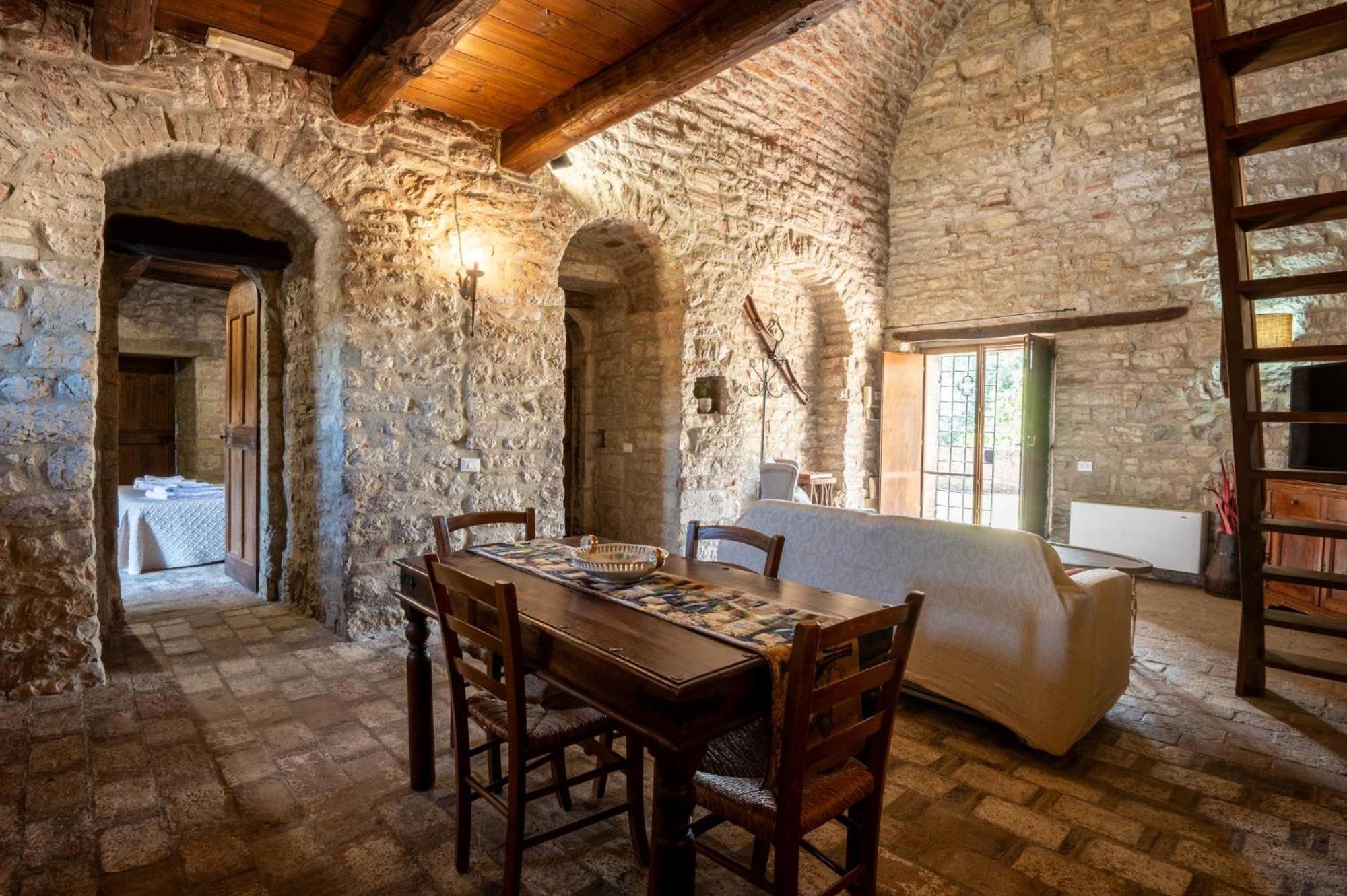 مبيت وإفطار Antognola Castello Valenzino المظهر الخارجي الصورة